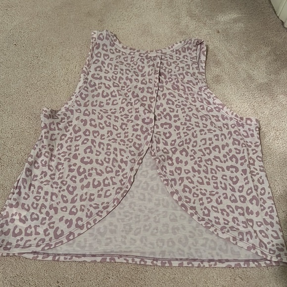 Open Back Pink Cheetah Print Tank Top Exercise - Picture 3 of 3